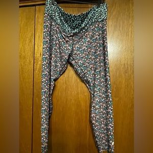 Nike 3x floral dri fit leggings